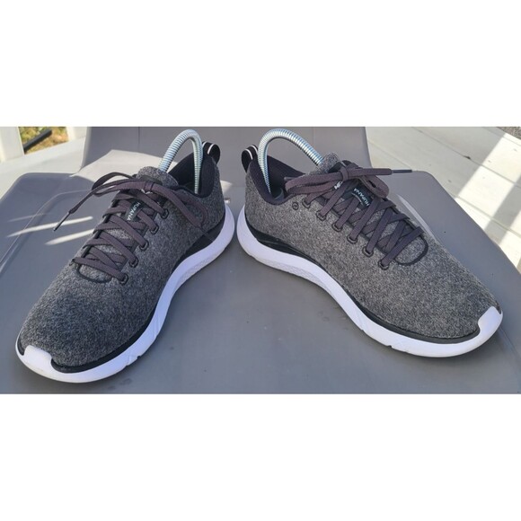 HOKA One One Hupana Grey White Wool Running Athletic Shoes Womens 7.5 Athleisure - Picture 2 of 10